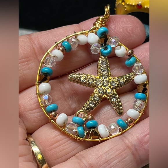 Sea and sun- beach fun starfish pendant - Picture 7 of 8